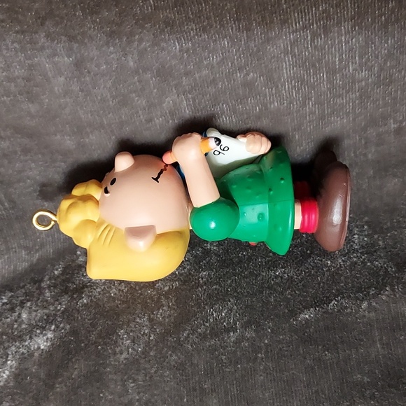 Hallmark Ornament 1996 Sally from Peanuts gang - Picture 5 of 11